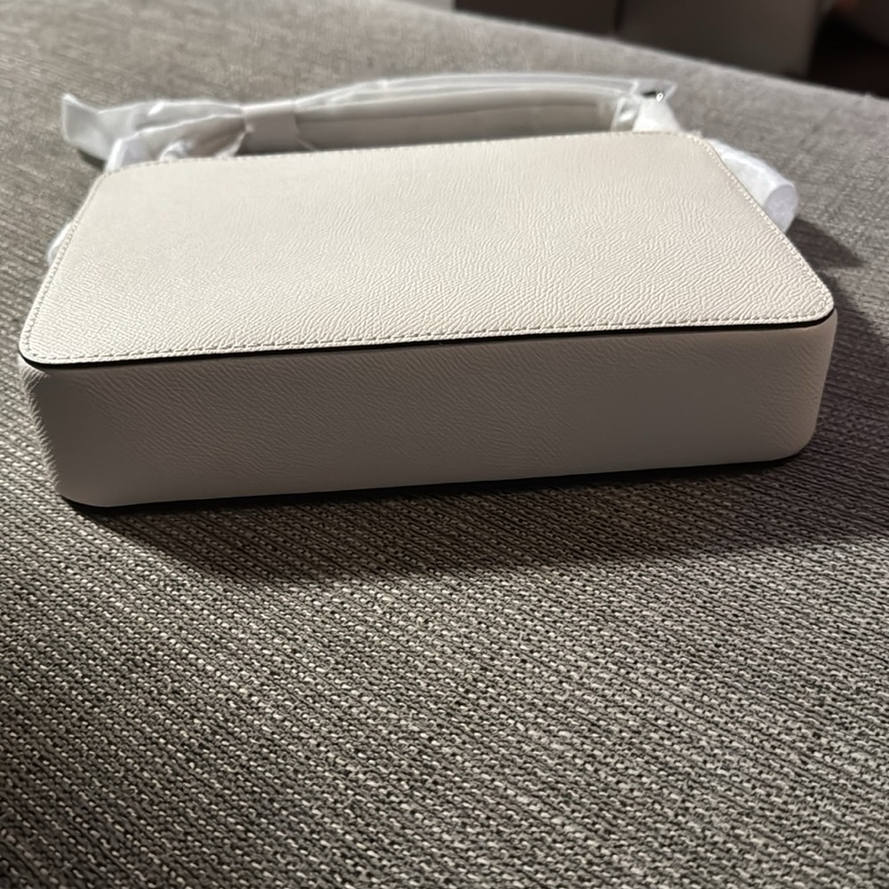 Michael Kors white crossbody bag - Picture 4 of 5